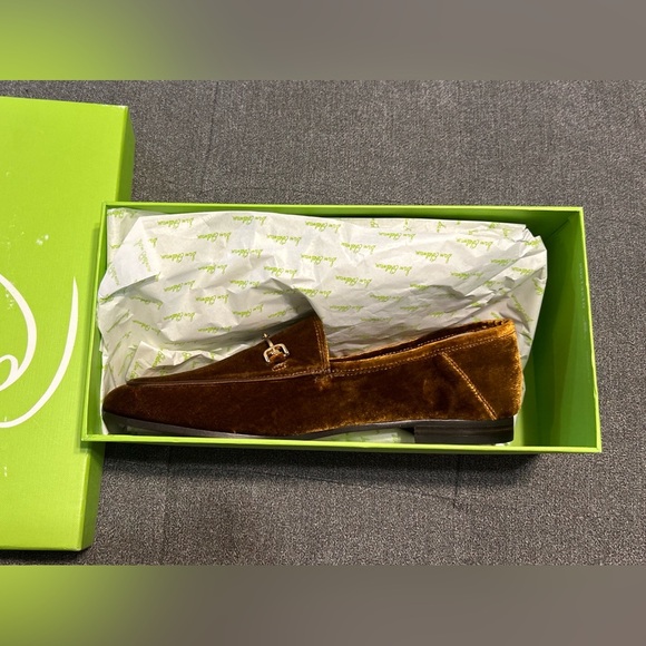 NWT NIB Sam Edelman Loraine Velvet Flat Cocoa Bronze Gold Hardware Size 8 - Picture 8 of 9